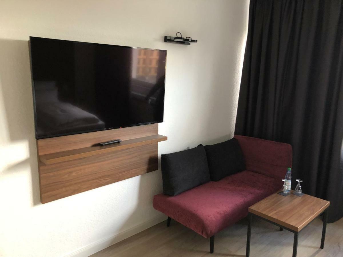 Hotel Am Schlosstheater Φούλντα Εξωτερικό φωτογραφία